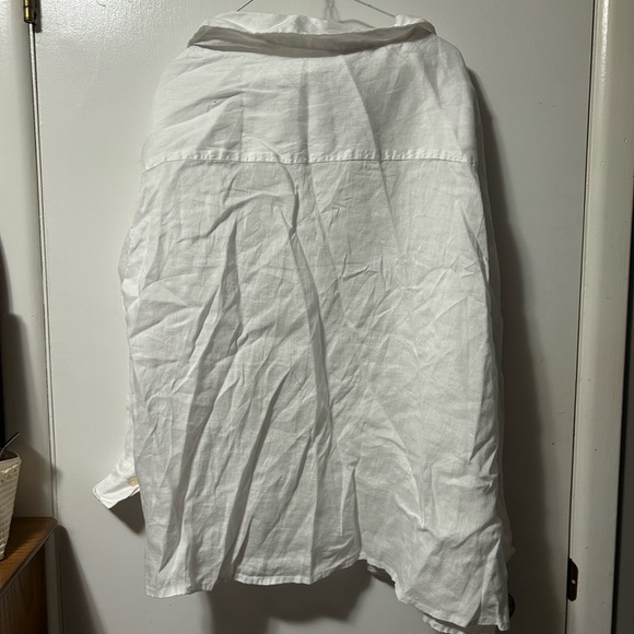 H&M Airy Button Up - Picture 3 of 3